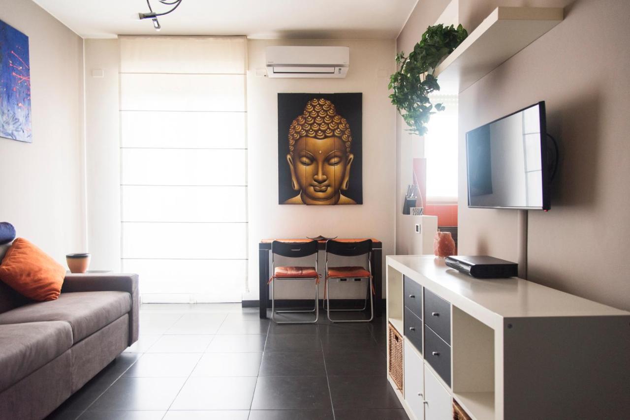 High Rise Studio Flat Near Metro Stop ميلان المظهر الخارجي الصورة